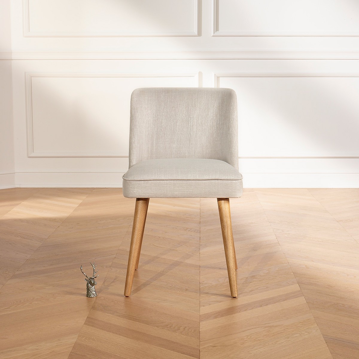 Lot de 2 chaises en hévéa et tissu anti feu APOLLINE nacre, ROBIN DES BOIS