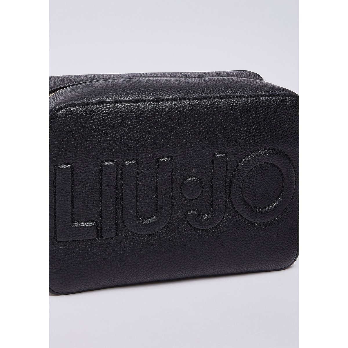 Sac bandoulière format moyen avec charm noir, LIU JO