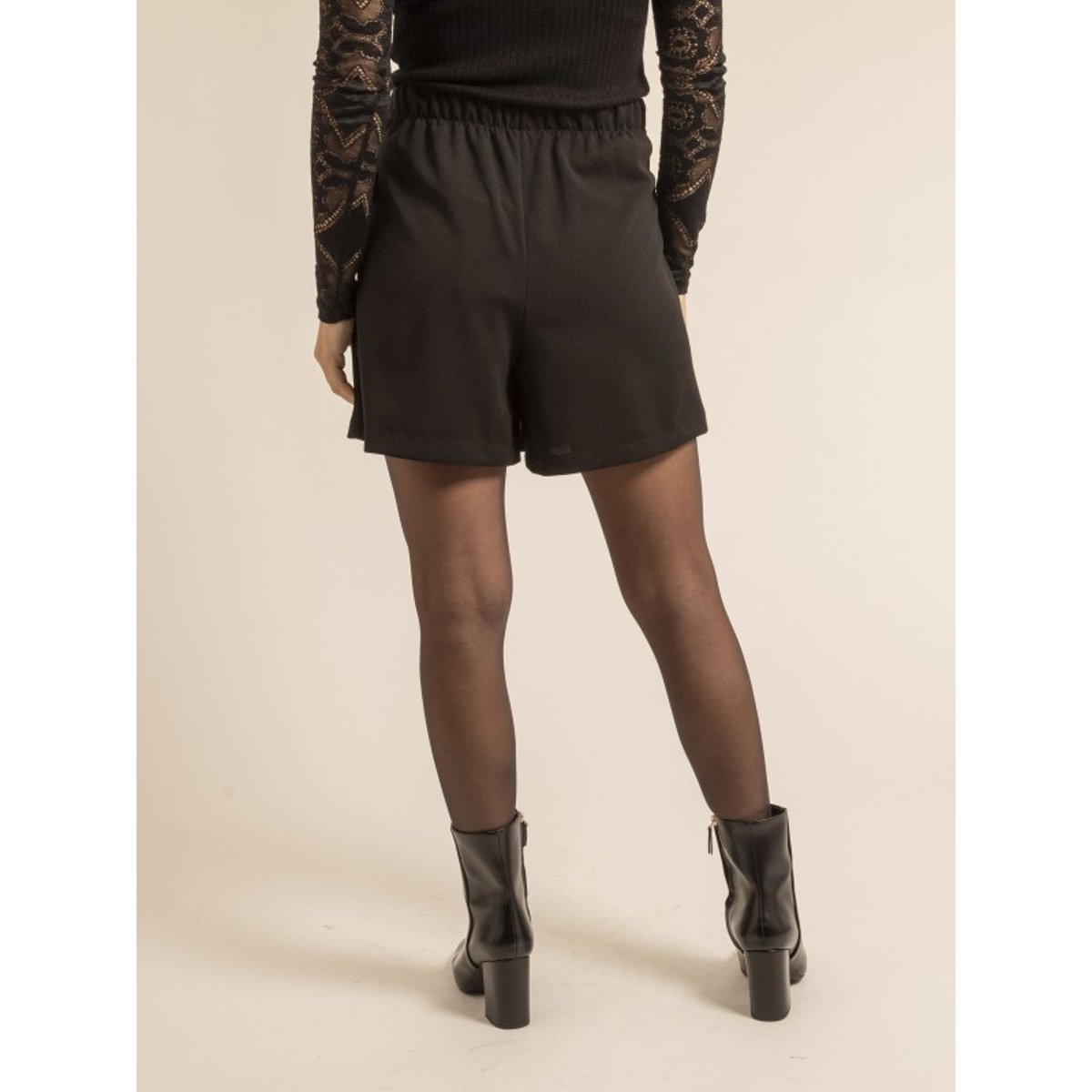 Jupe Short Xeparine noir, DONA LISA