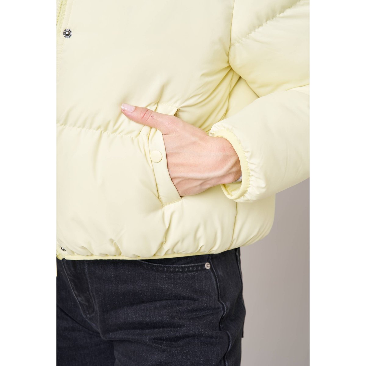 Doudoune courte femme ISKA light yellow, DEELUXE
