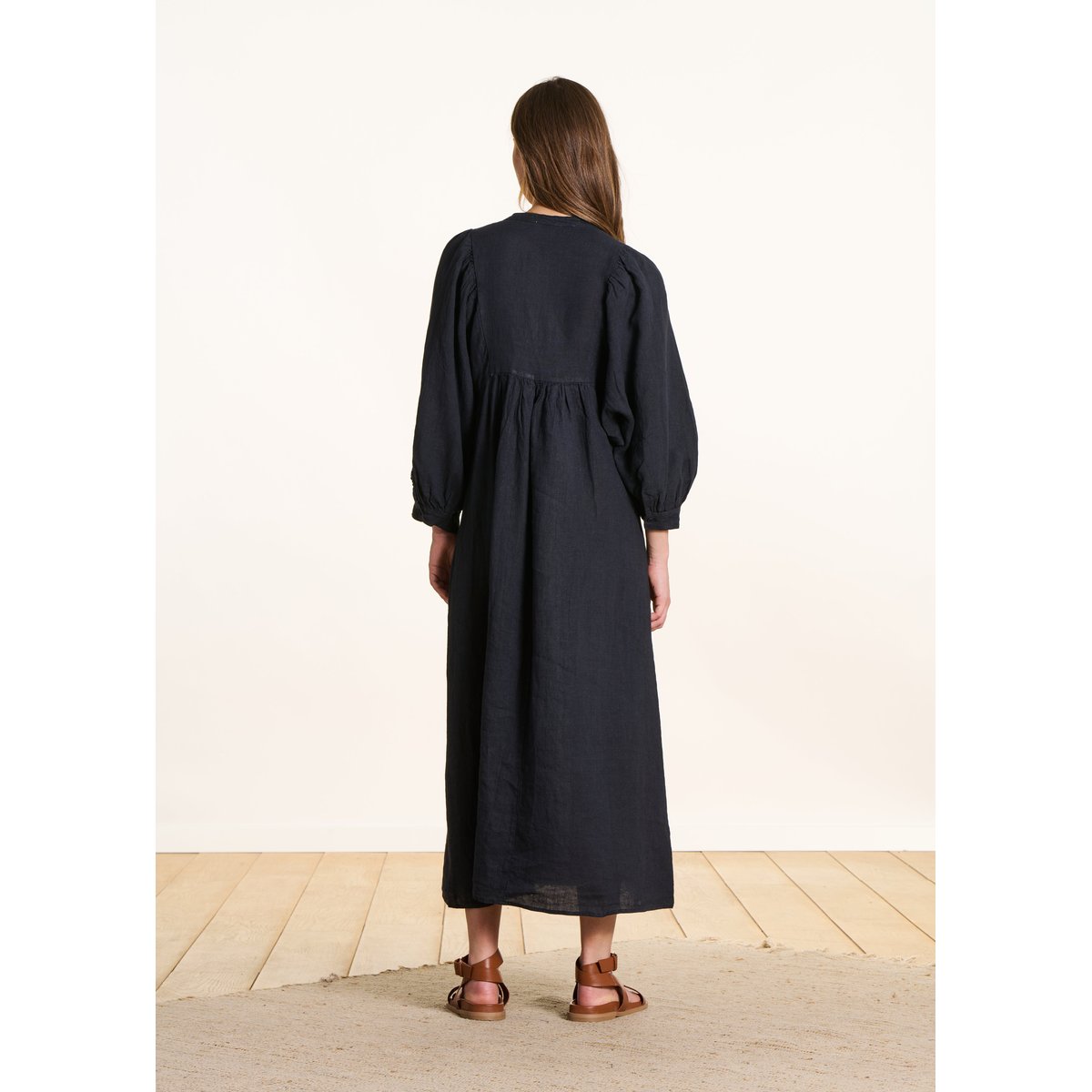 Robe longue en lin à manches longues bleu encre, LA FEE MARABOUTEE