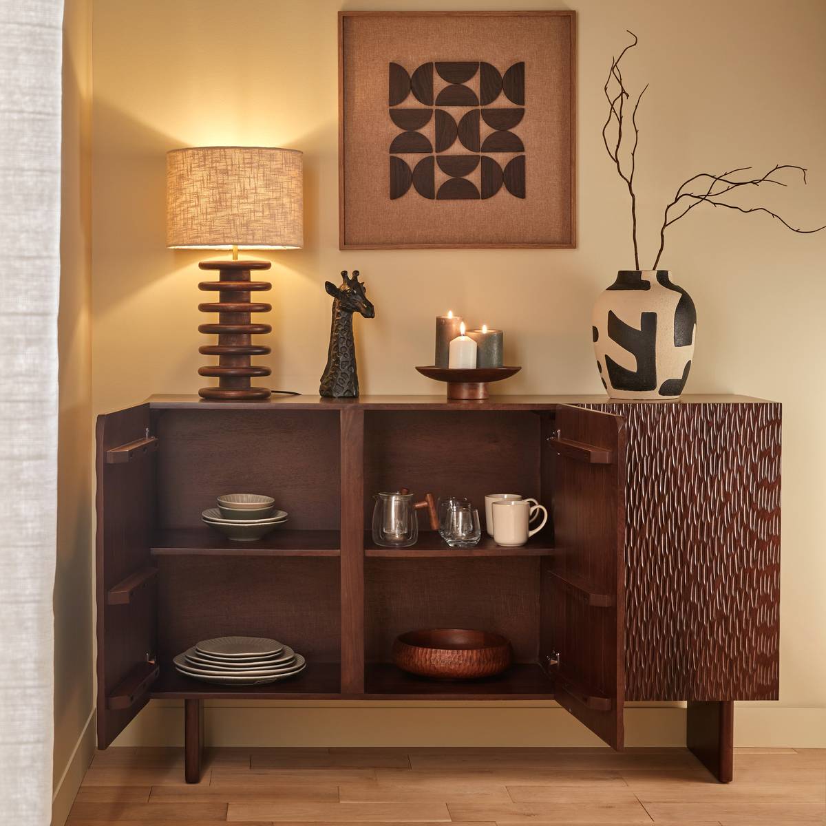 Buffet rectangulaire avec portes en manguier NYERO marron, ATMOSPHERA