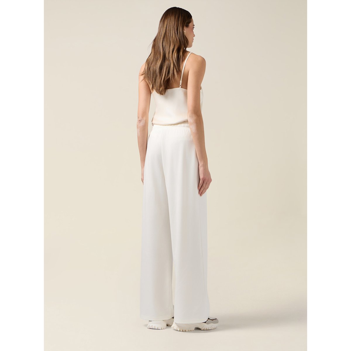 Joggers blanc, OLTRE