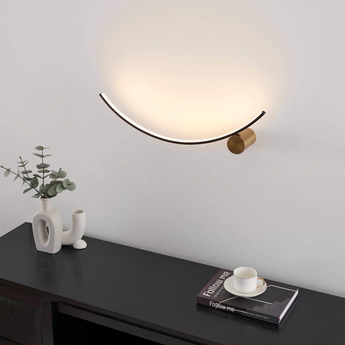 Applique LED contemporaine - CURVA noir et doré, KOSILUM