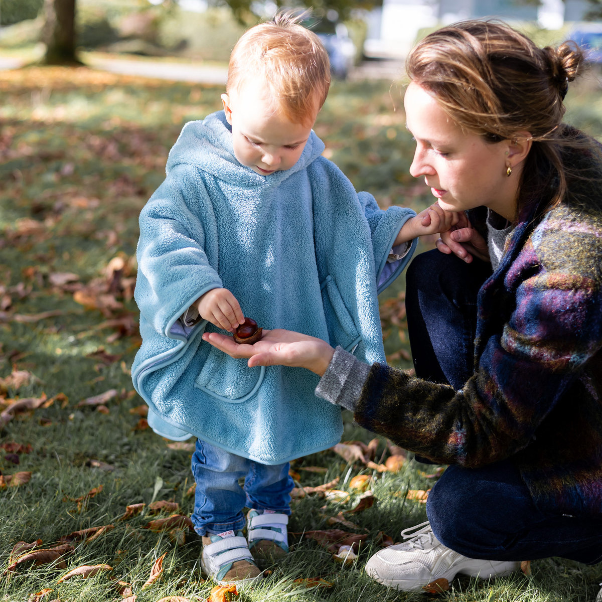 Poncho de voyage bébé pour siège auto - Moelleux douceur turquoise, BEMINI