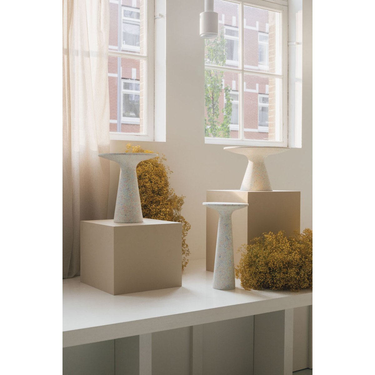 Table d'appoint en plastique recyclé - VICTORIA multicolore, ZUIVER