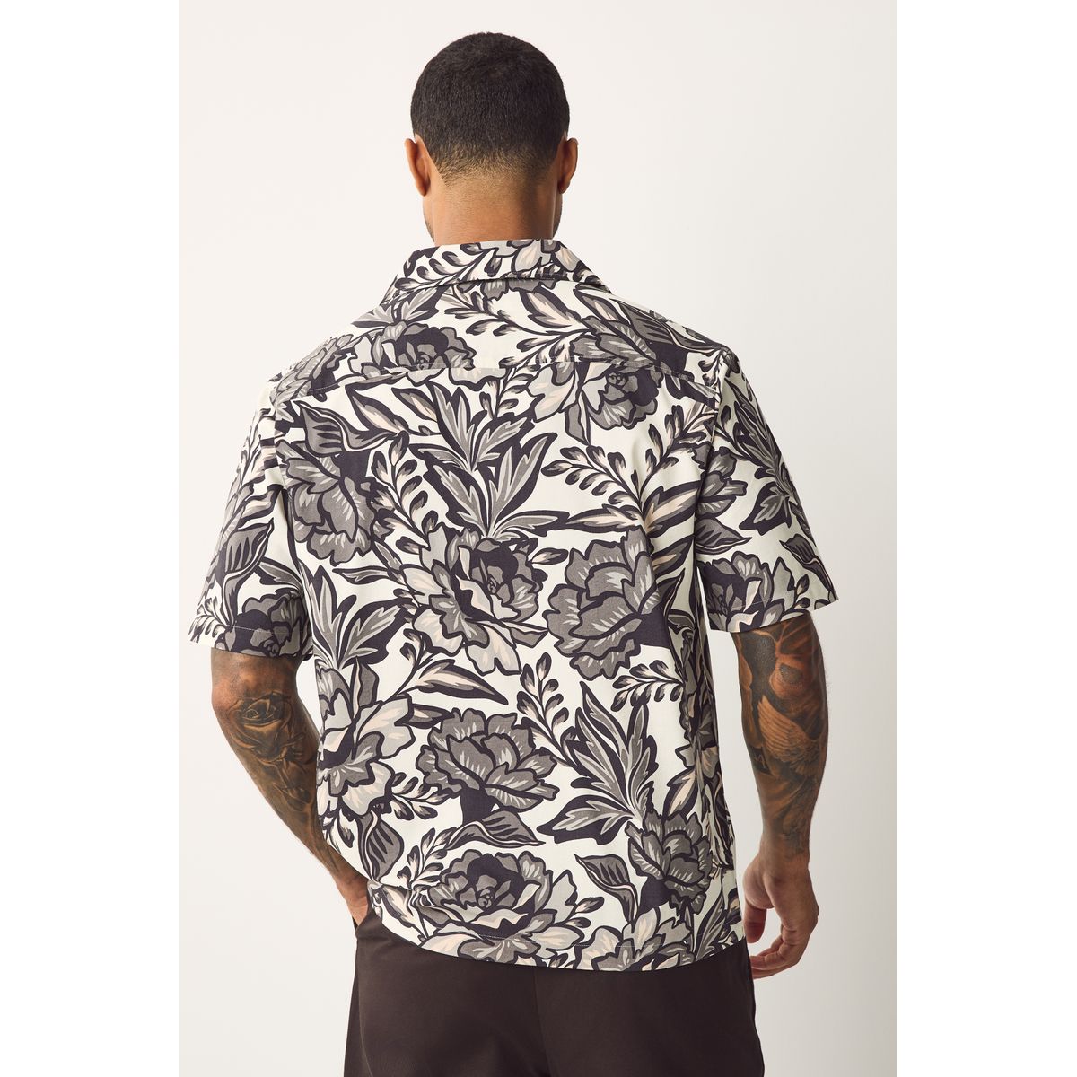 Chemise manches courtes à imprimé floral monochrome, NEXT
