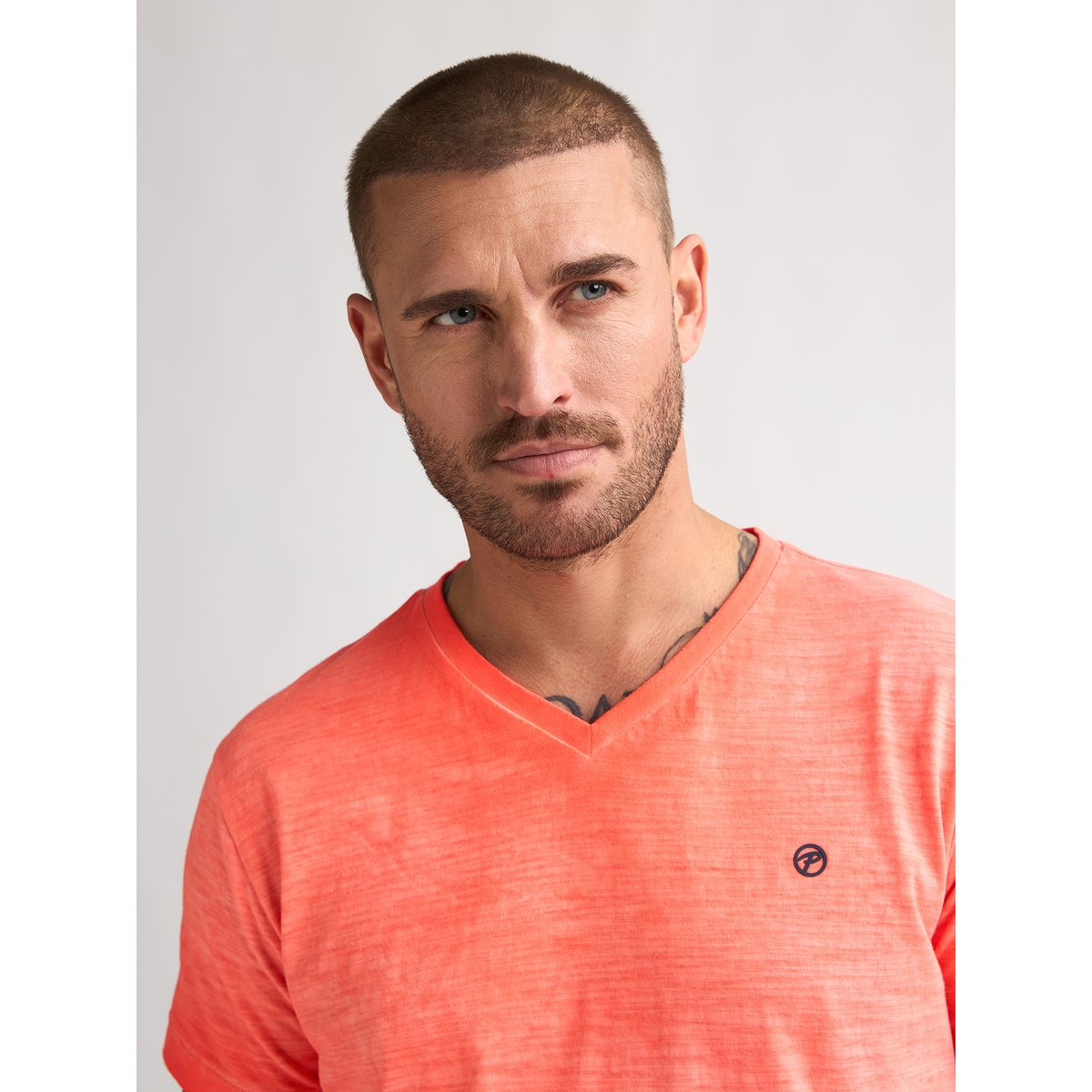 T-shirt col v polarissur rose fiery coral, PETROL INDUSTRIES