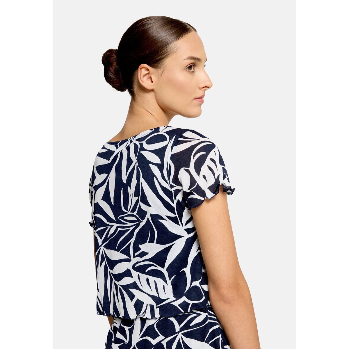 Robe à volants à encolure bateau bleu/blanc, BETTY BARCLAY