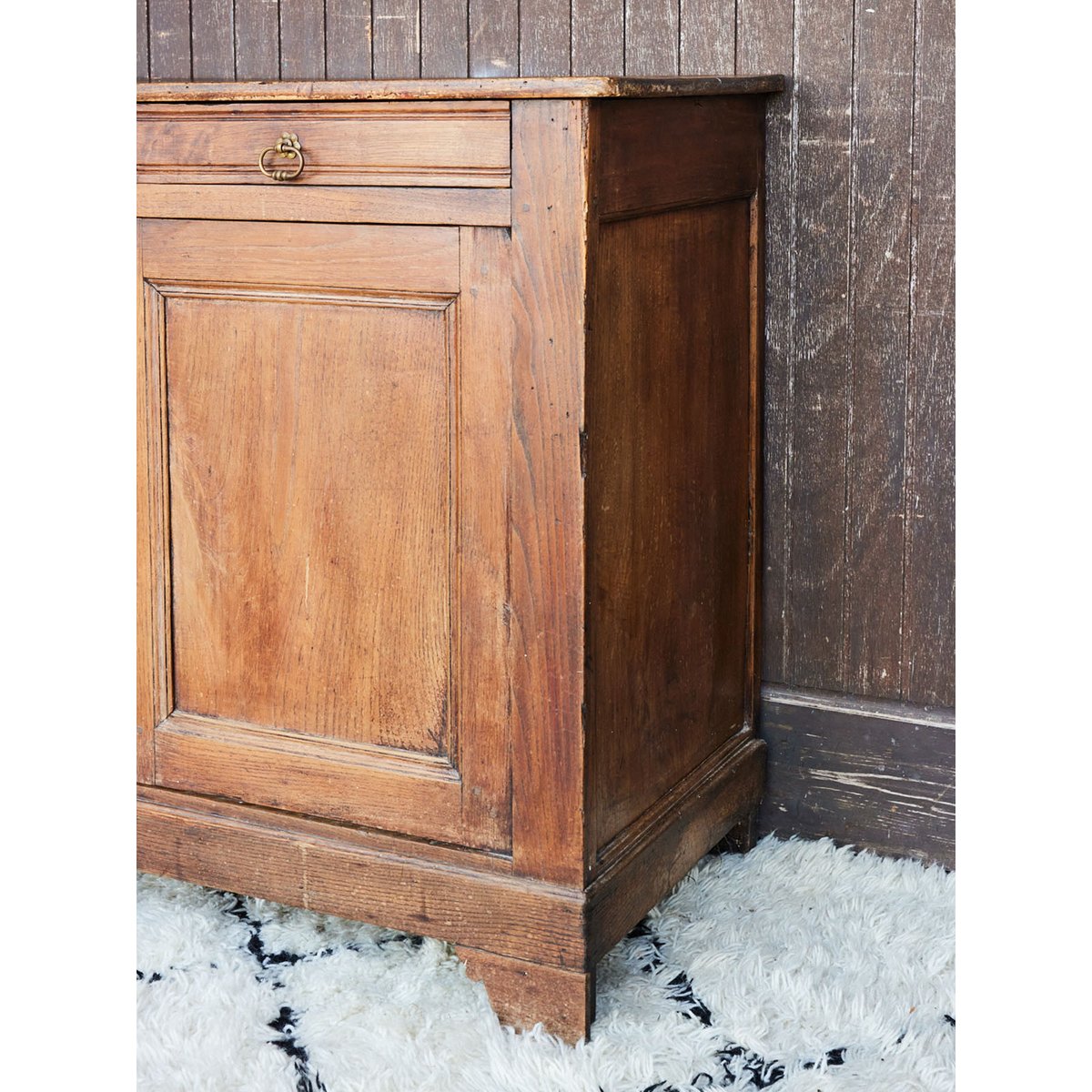 Buffet vintage en bois Gilbert N°1933 - Bon état bois foncé, DEBONGOUT