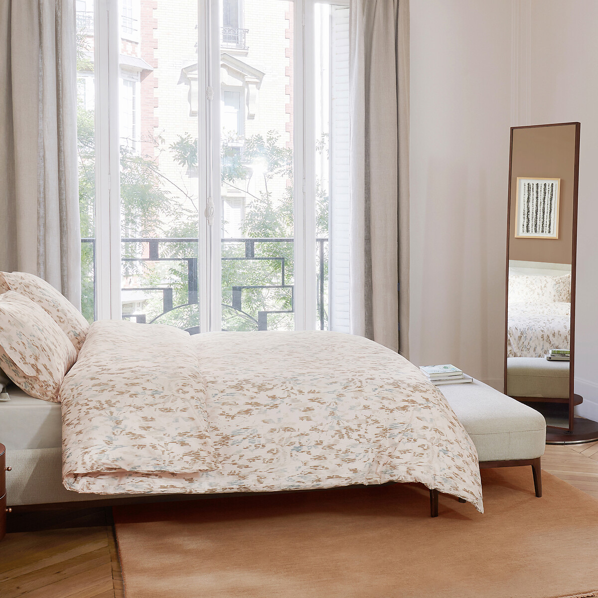 Banc, bout de lit pied, en noyer massif et tissu texturé, JABOTE ficelle, AM.PM
