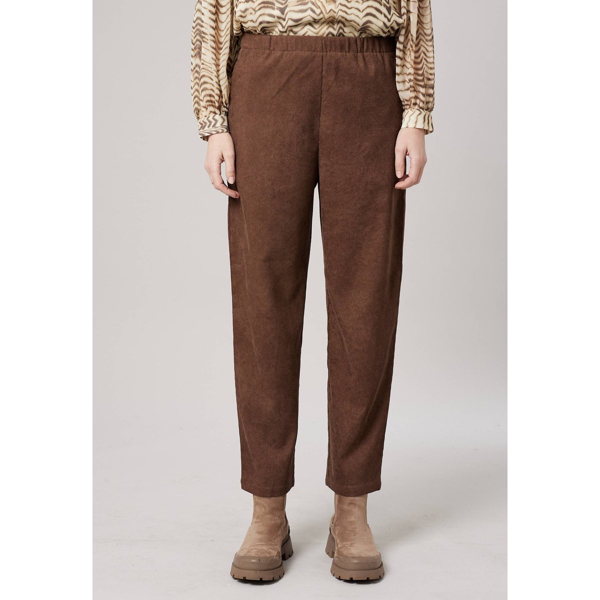 Pantalon carotte femme en velours côtelé NOLANI light brown, DEELUXE