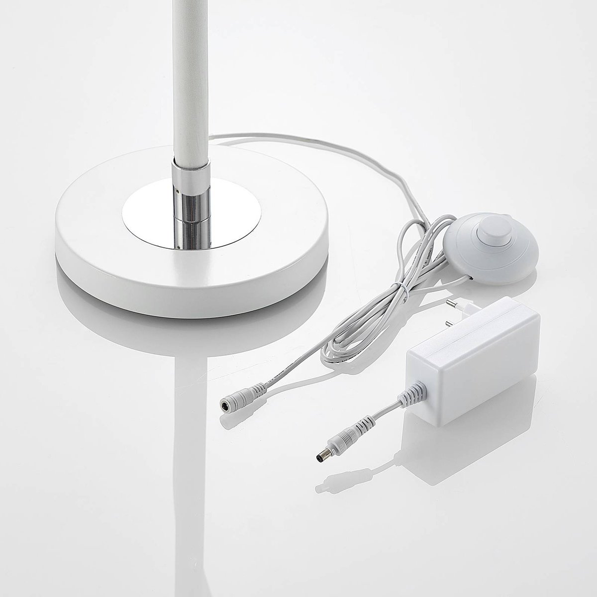 Lampadaire en textile moderneLED, Edano blanc, chrome, LUCANDE