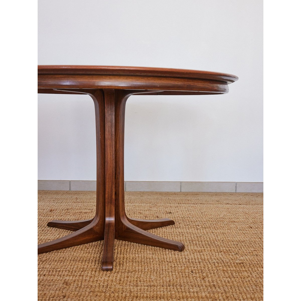 Table à manger en palissandre Karla N°1172 - Bon état bois foncé, DEBONGOUT