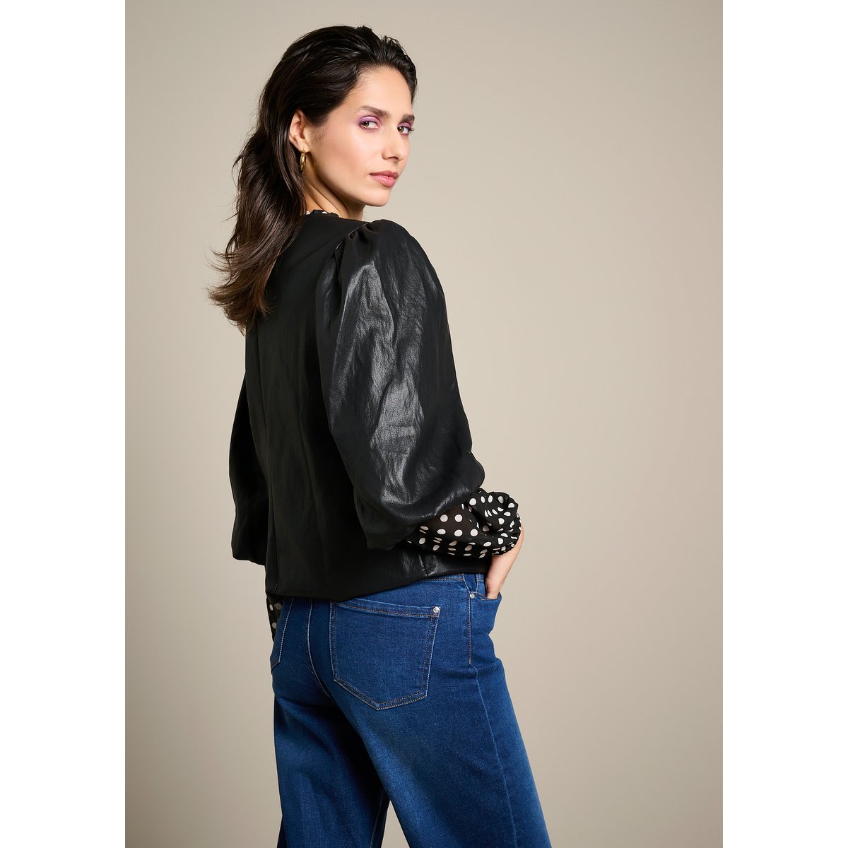 Veste effet cuir manches 3/4 bouffantes noir, LOLALIZA