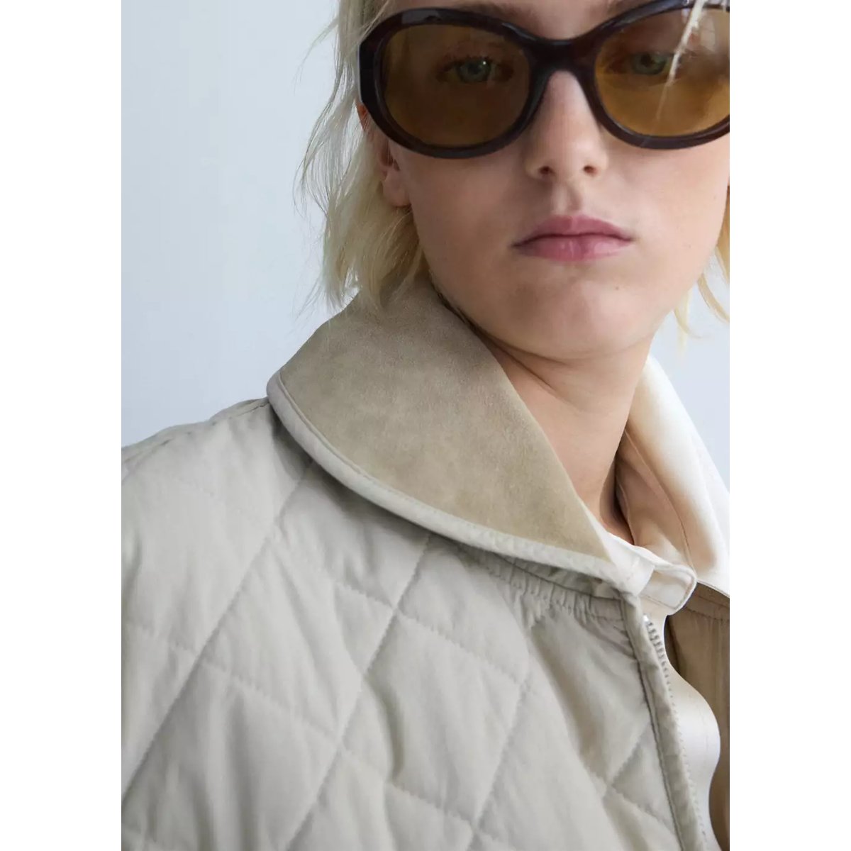 Veste matelassée empiècement cuir beige, MANGO
