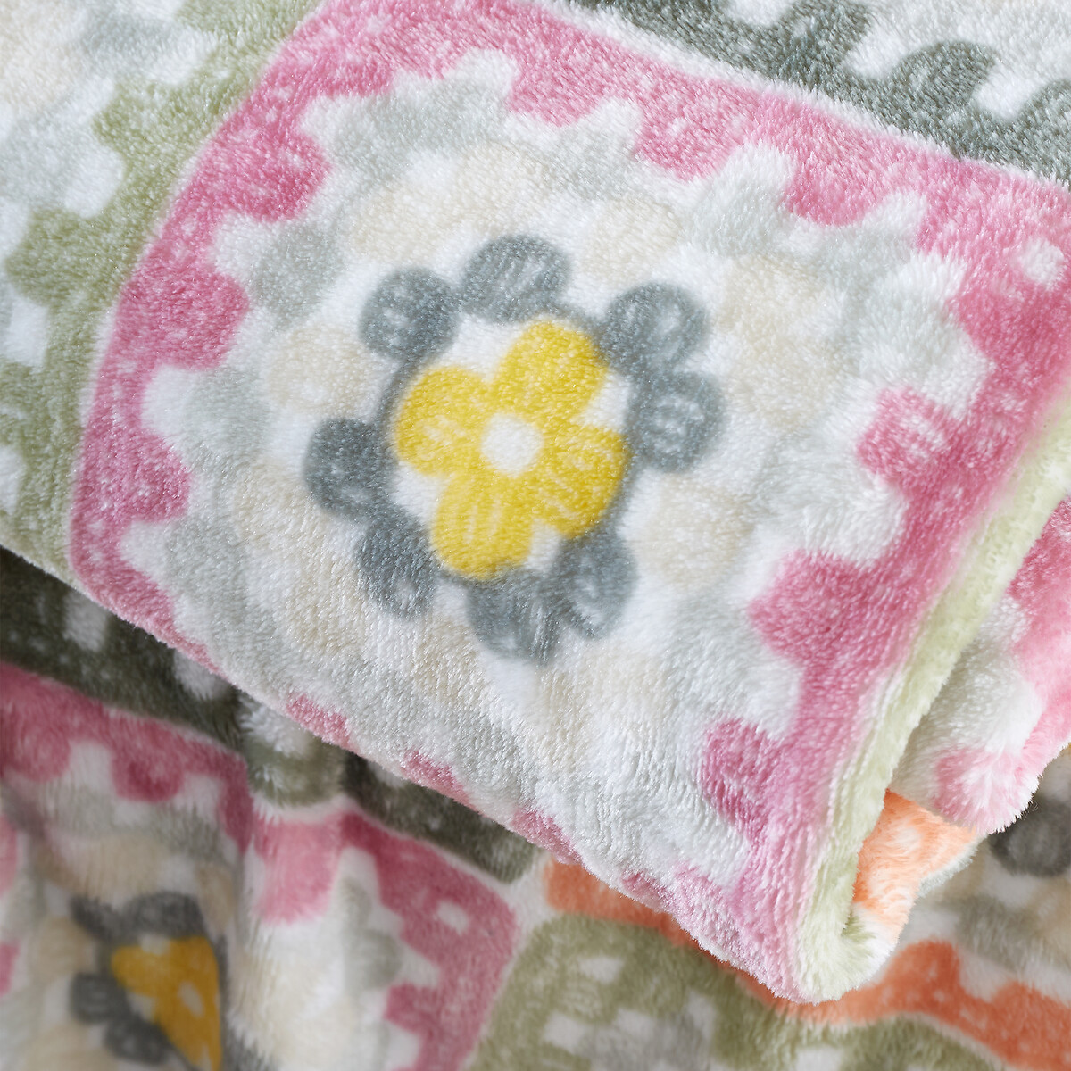 Crochet Print Throw green, CATHERINE LANSFIELD