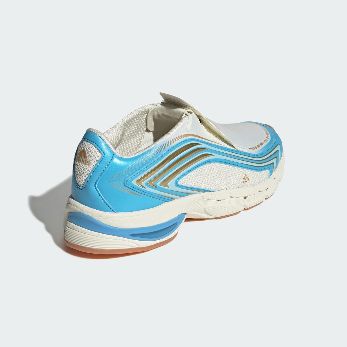 Chaussure Adistar Messi Chaussure Adistar Messi ivory / semi blue burst / icey blue, adidas Performance