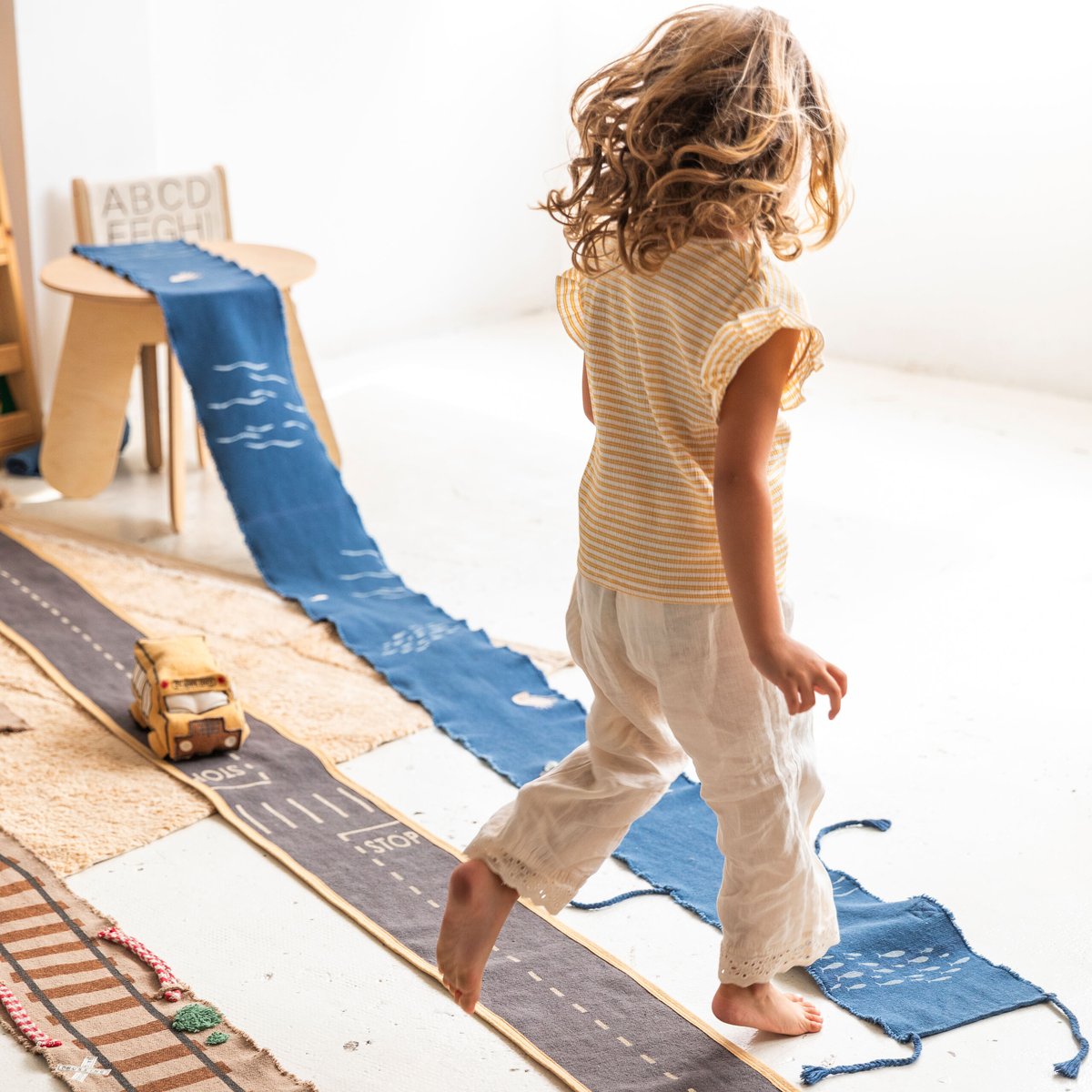 Jeu textile, Bateau de nettoyage et mer RIDE&ROLL train, LORENA CANALS