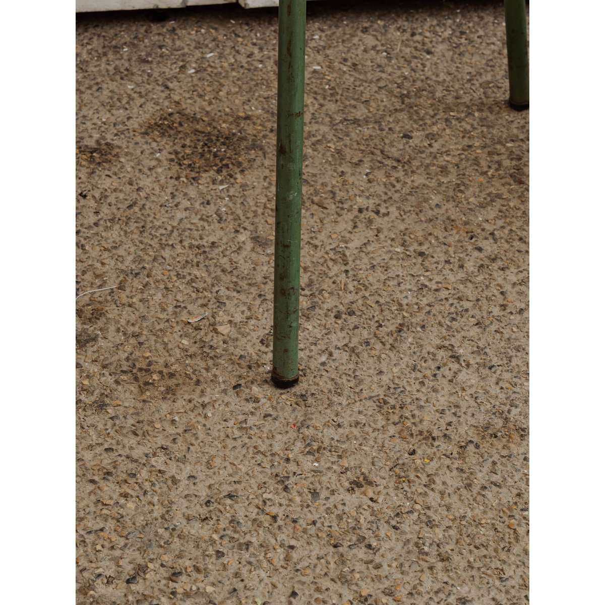 Porte-manteau en métal noir et vert Max N°350 - Bon état vert, DEBONGOUT