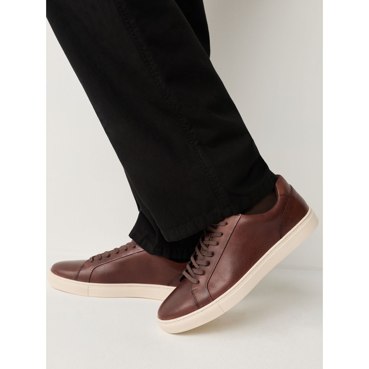 Baskets en cuir pointure large chic et casual marron fauve, NEXT