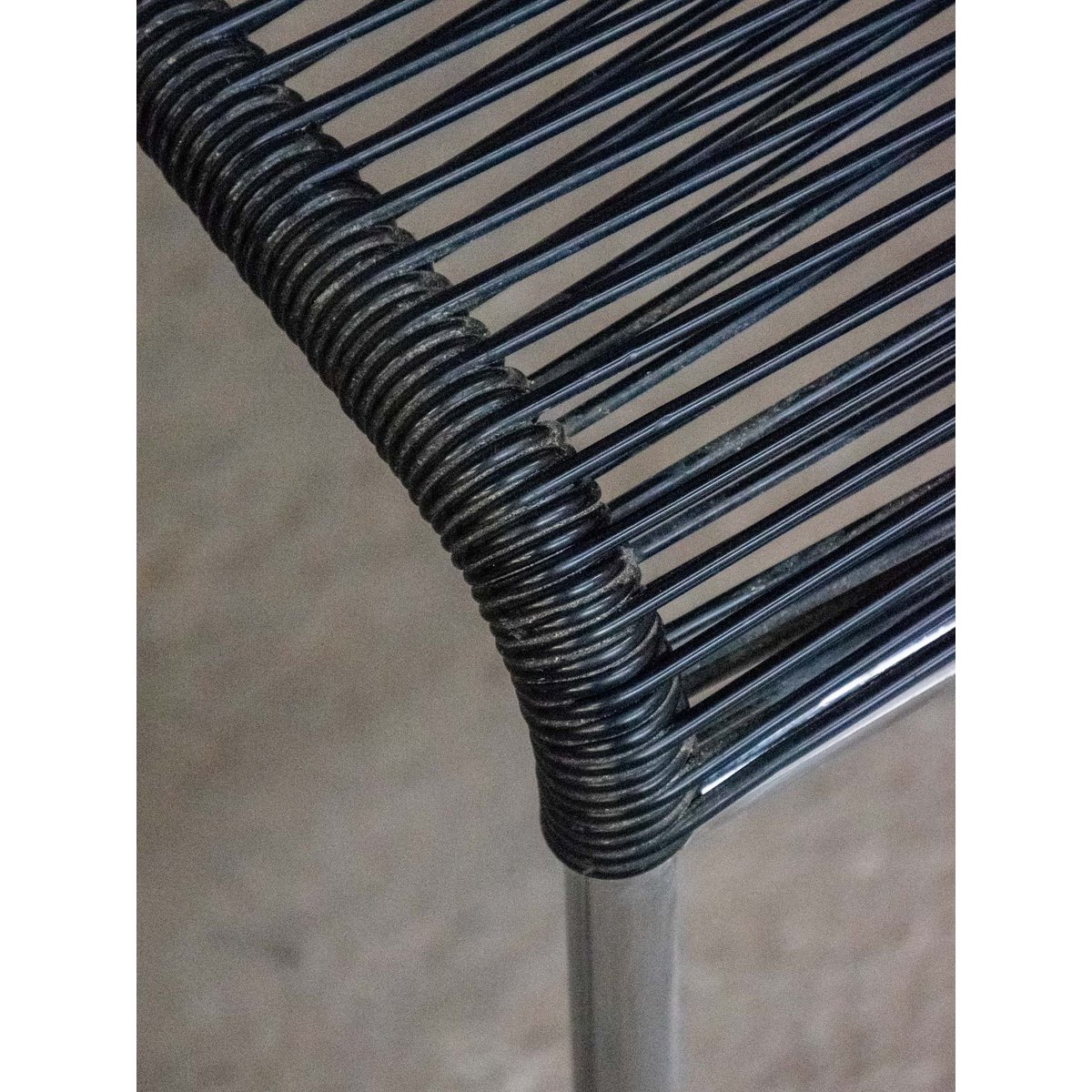 Lot de 4 chaises en métal Alma N°1094 - Bon état métal, DEBONGOUT