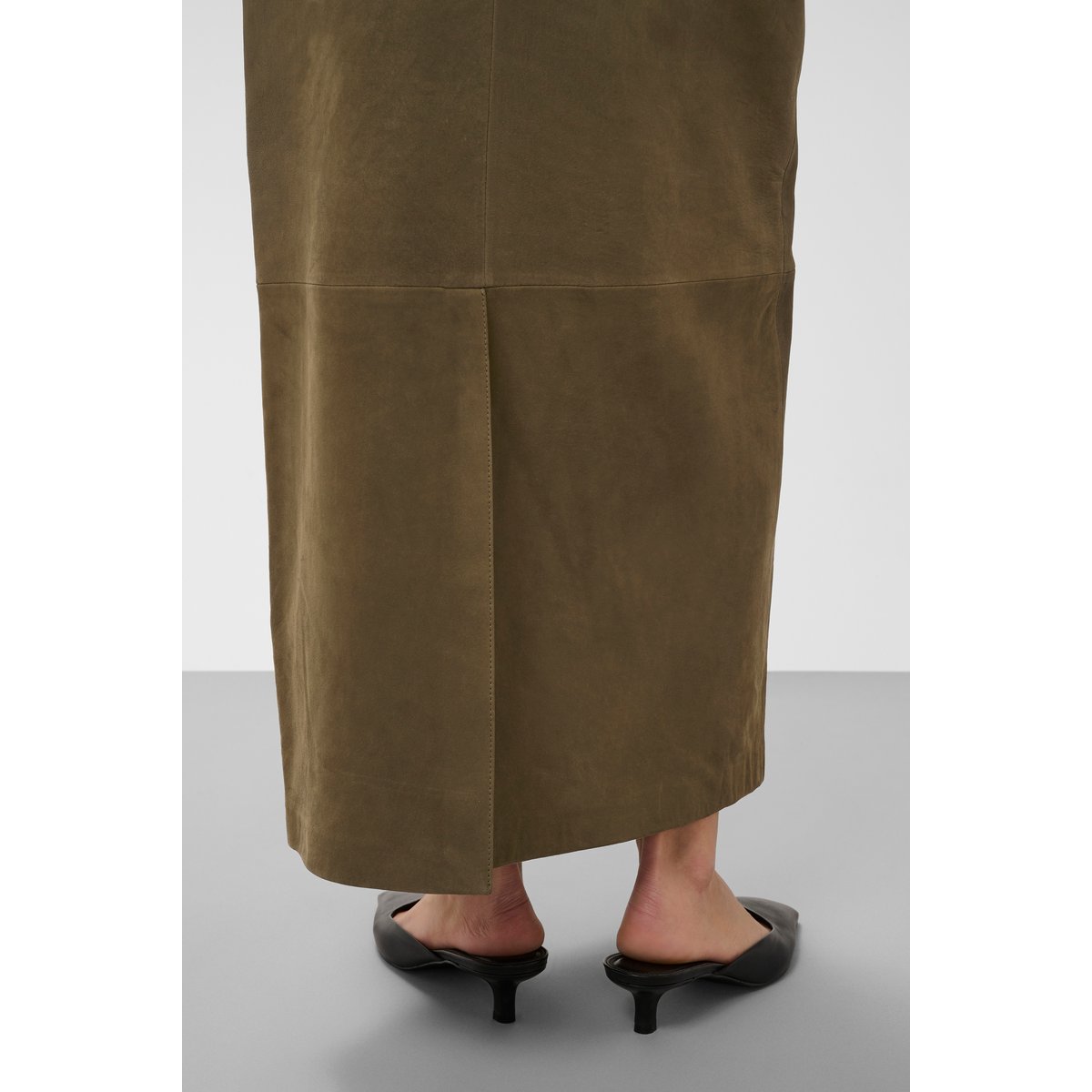 Jupe en cuir vert beech, SOAKED IN LUXURY