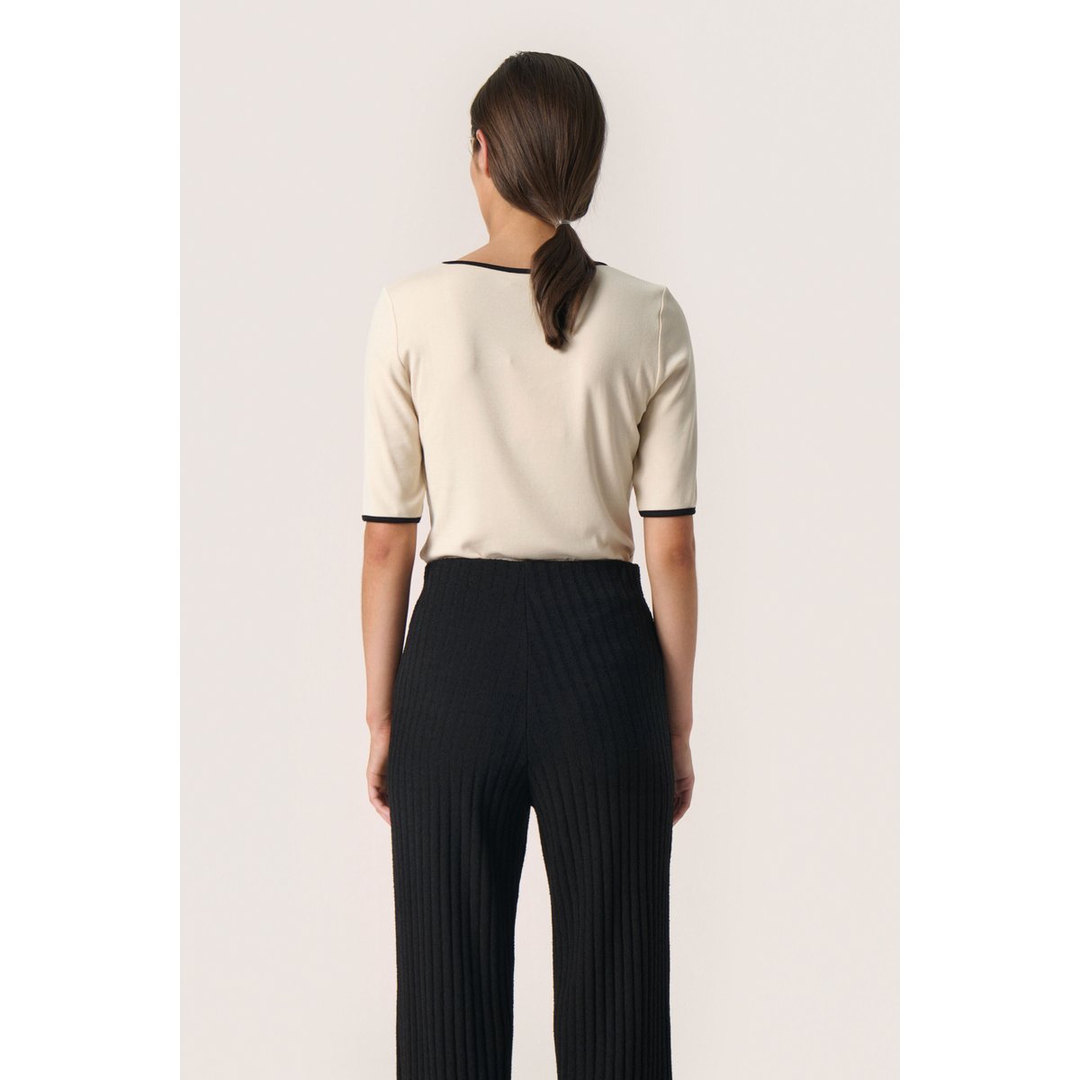 T-shirt beige sandshell, SOAKED IN LUXURY