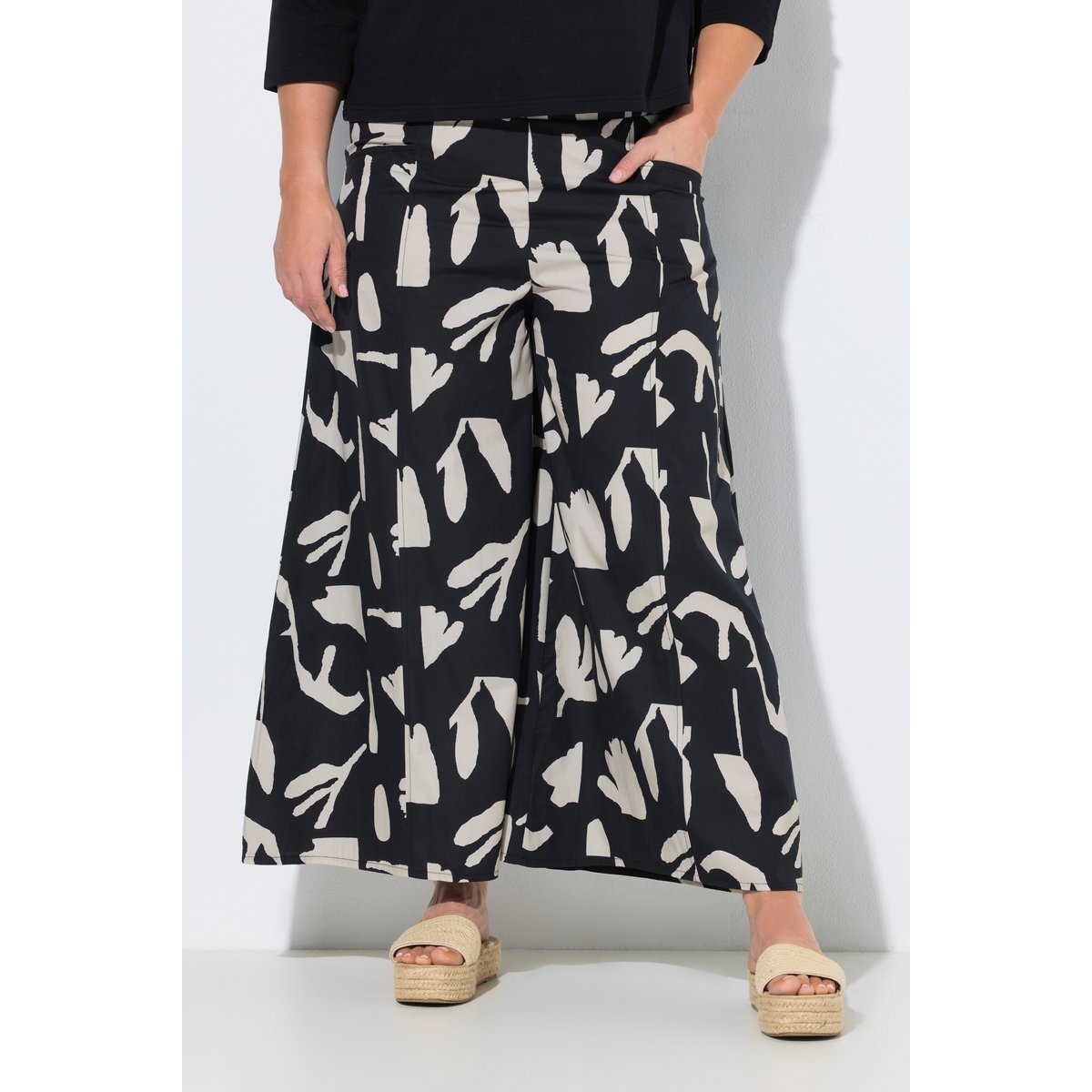 Jupe-culotte, fleurs, jambe large noir, ULLA POPKEN
