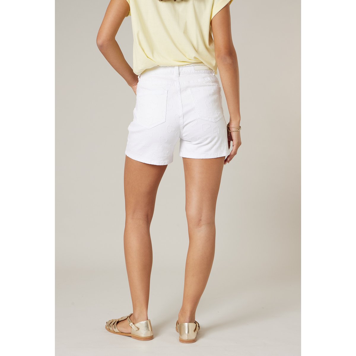 Short femme en twill
LIA ecru, DEELUXE