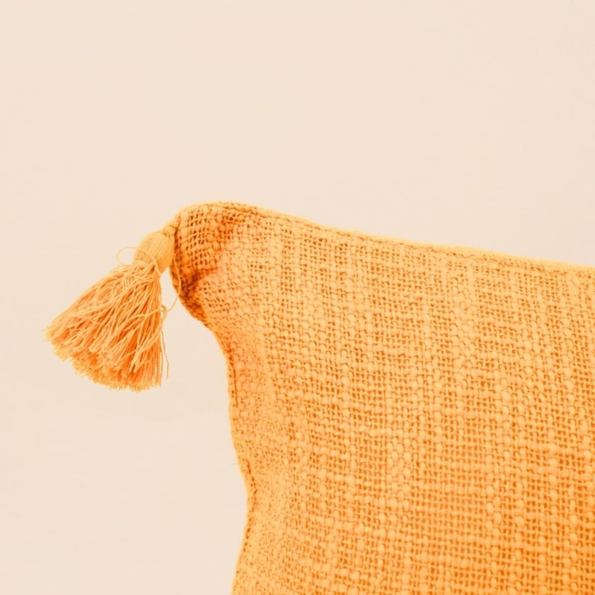 Coussin avec pompons 30x50cm orange, ORNAMI