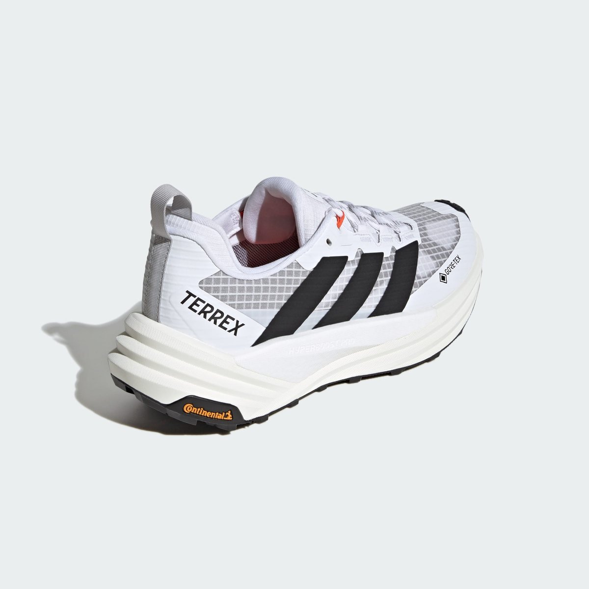 Chaussure De Randonnée Basse Terrex Freehiker 3 Gore-Tex Chaussure De Randonnée Basse Terrex Freehiker 3 Gore-Tex cloud white / core black / off white, adidas Performance