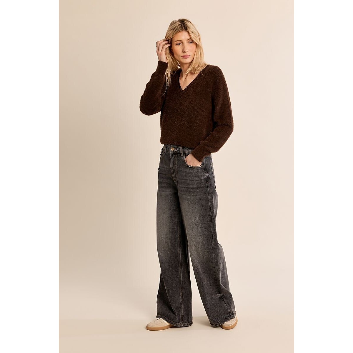 Pull col V avec détail dentelle marron chocolat, MOLLY BRACKEN
