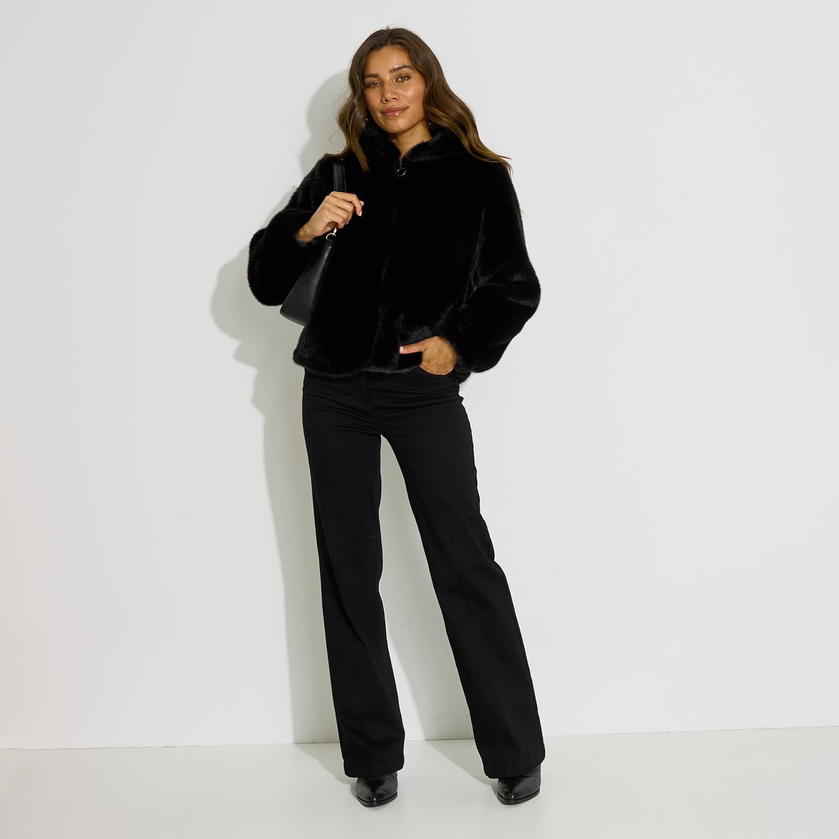 Manteau court imitation fourrure noir, GRAIN DE MALICE