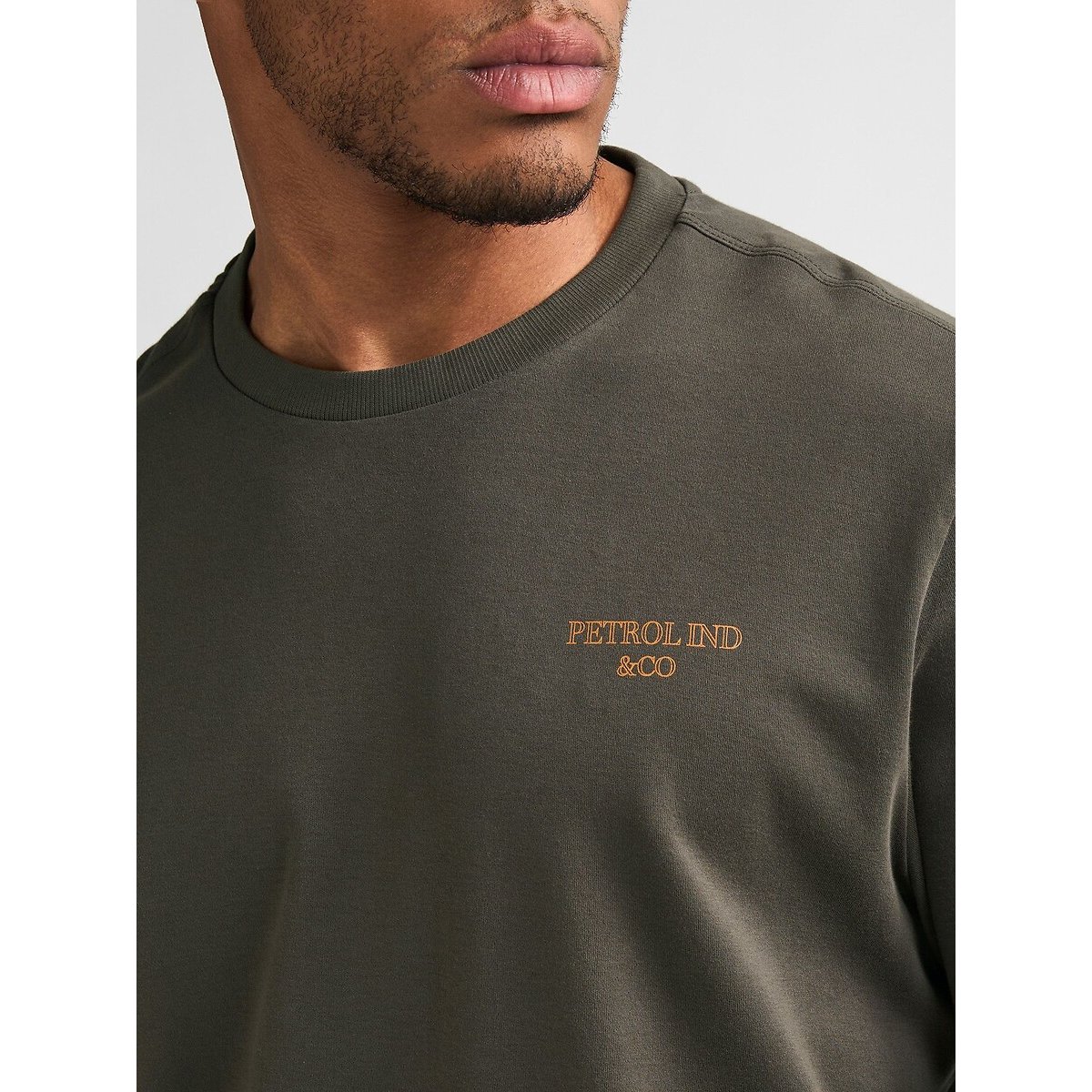 Camiseta de manga larga, cuello redondo gris verde, PETROL INDUSTRIES
