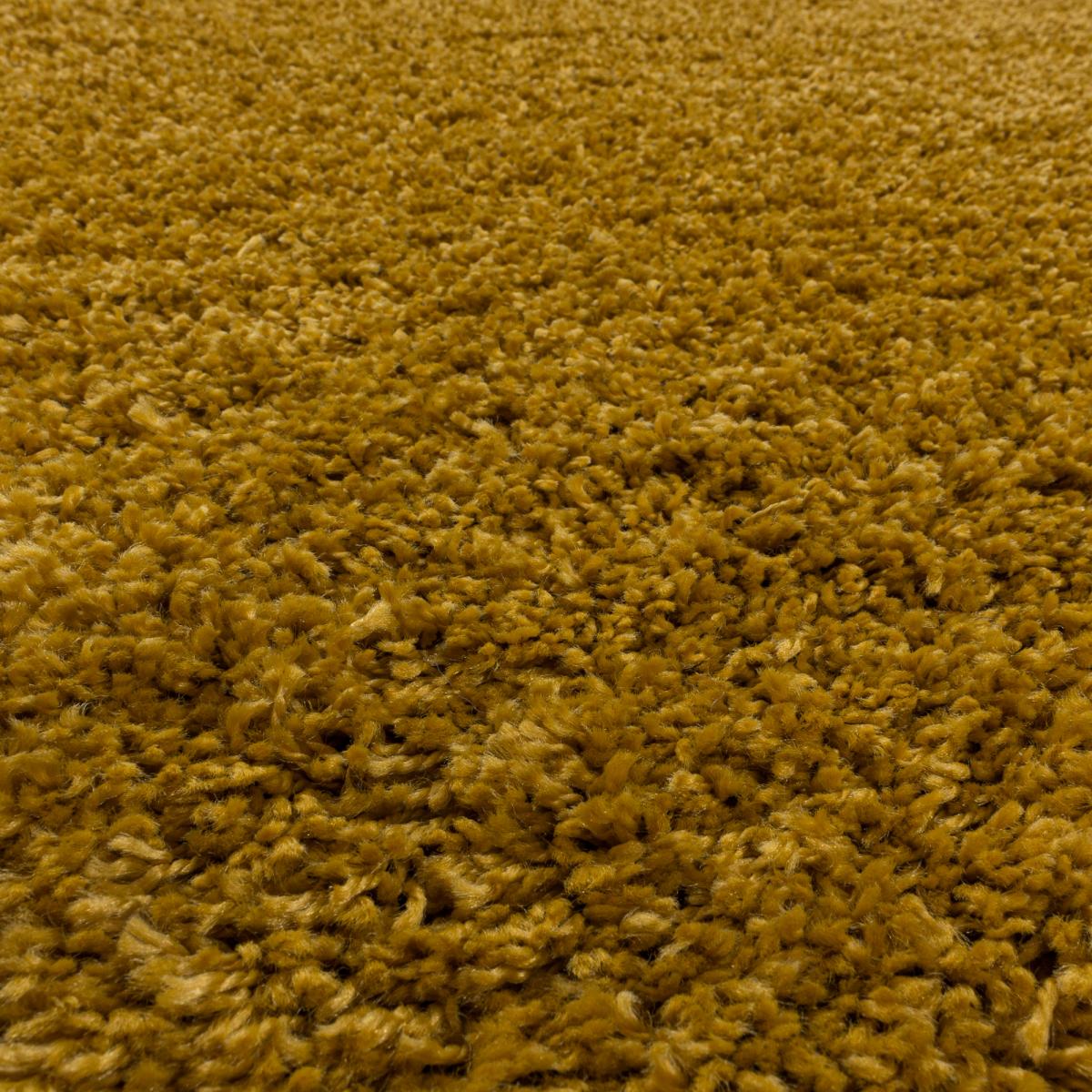 Tapis poils longs shaggy tissé motif uni UNI I or, UN AMOUR DE TAPIS