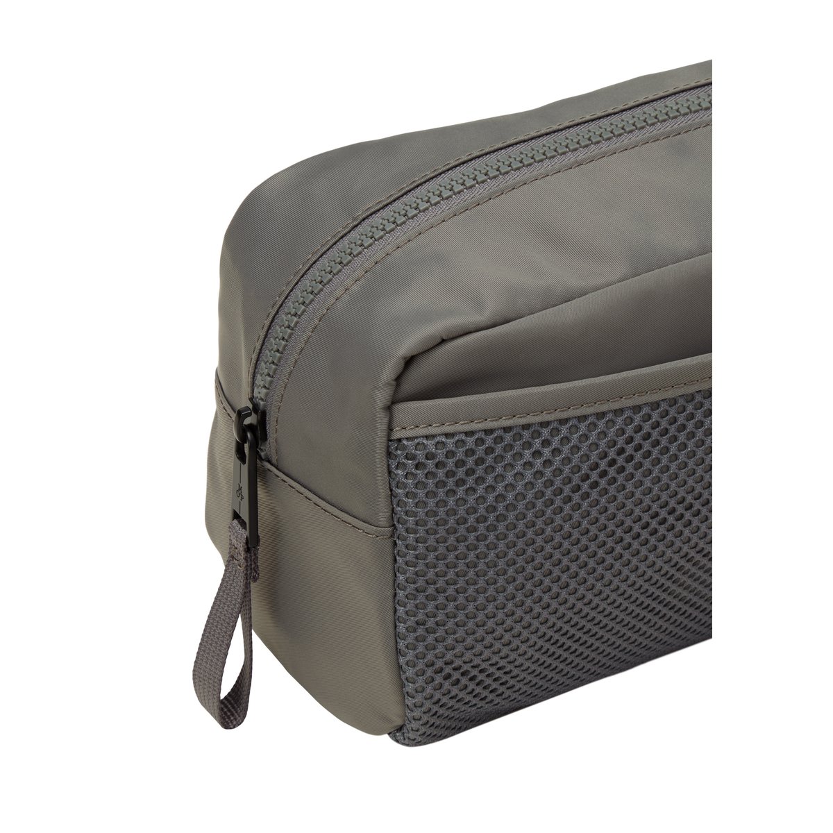 Trousse de toilette Model Peter en nylon recyclé gris, MARC O'POLO