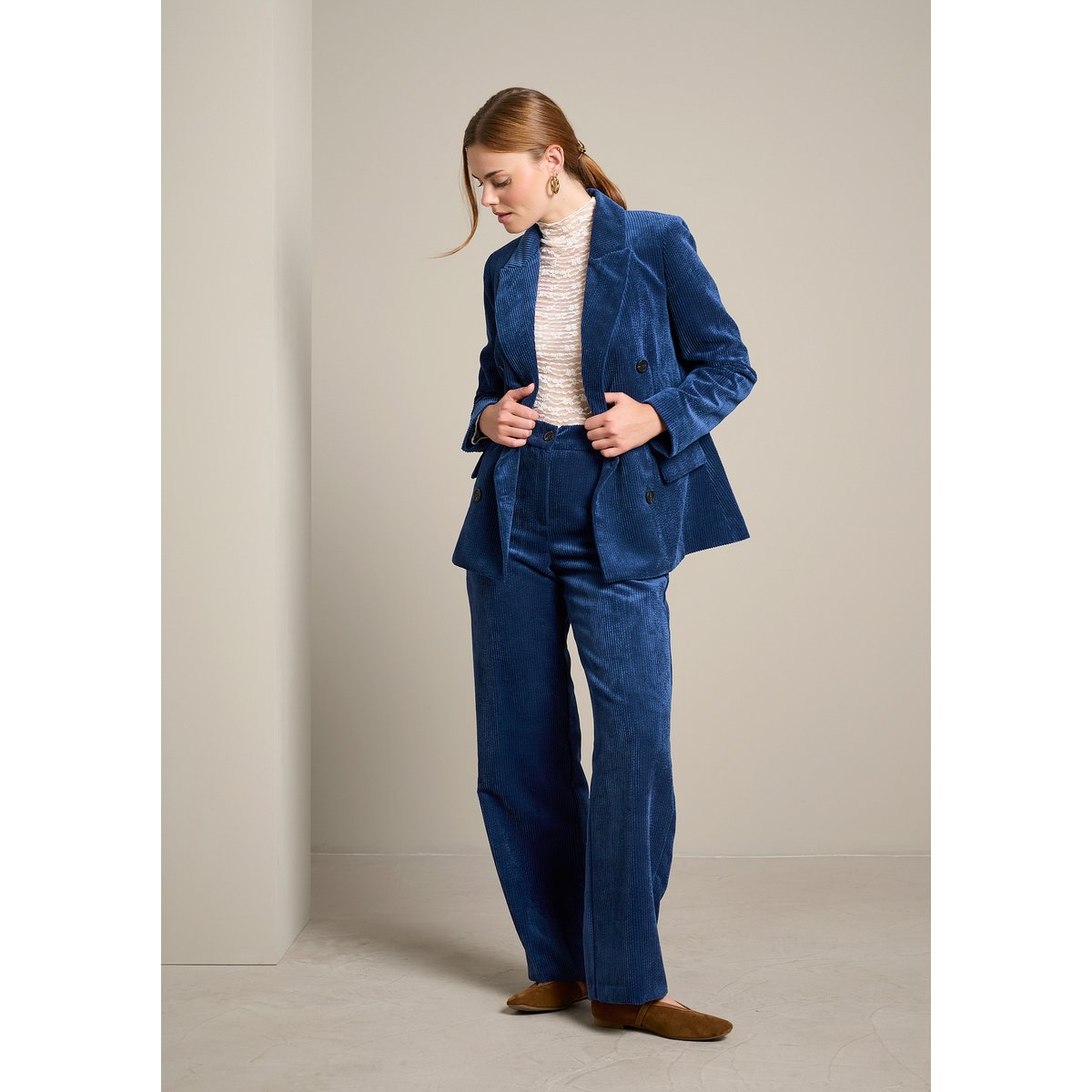 Pantalon large en velours côtelé bleu marine, LOLALIZA