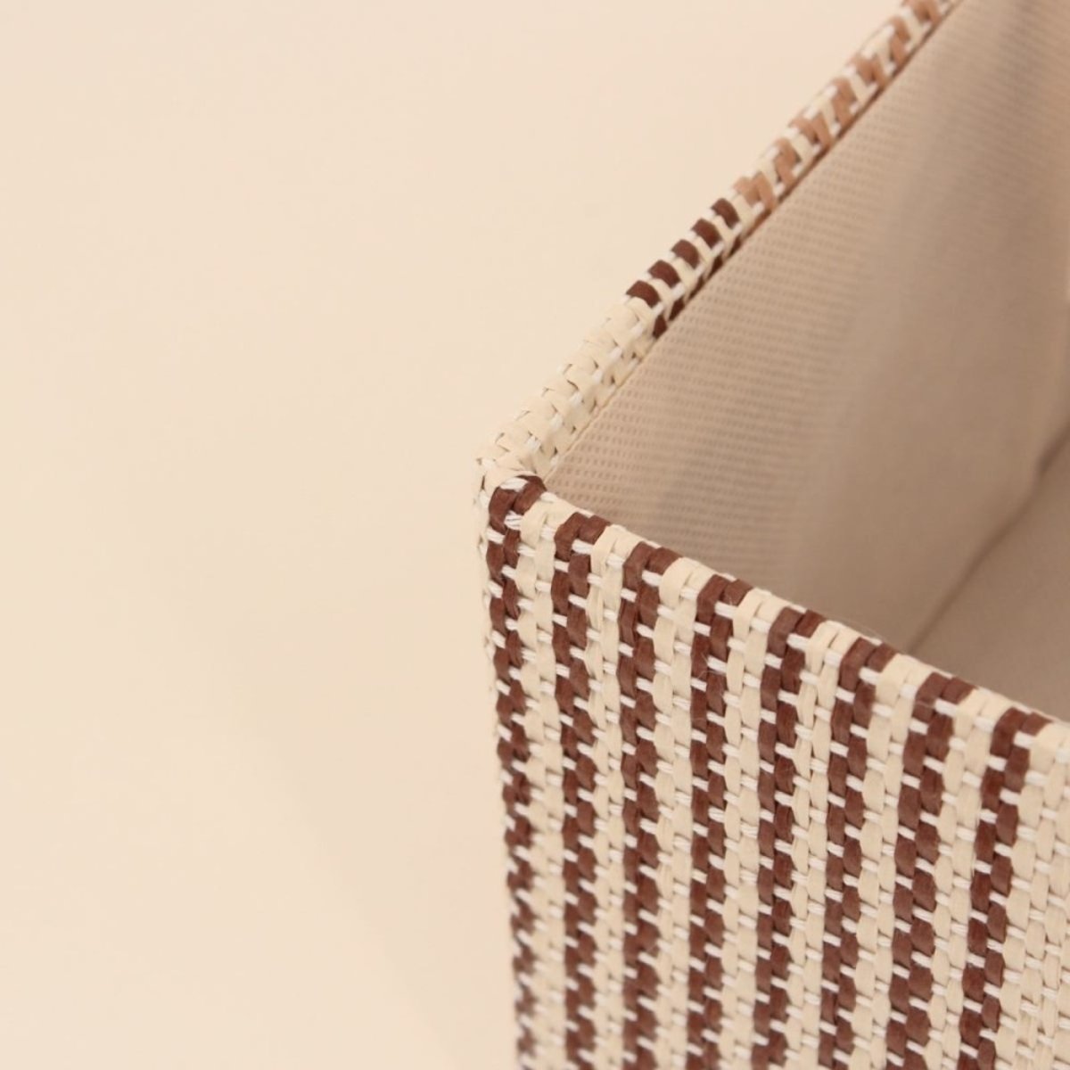 Demi panier cube en tissage papier 31x31x15cm beige, ORNAMI