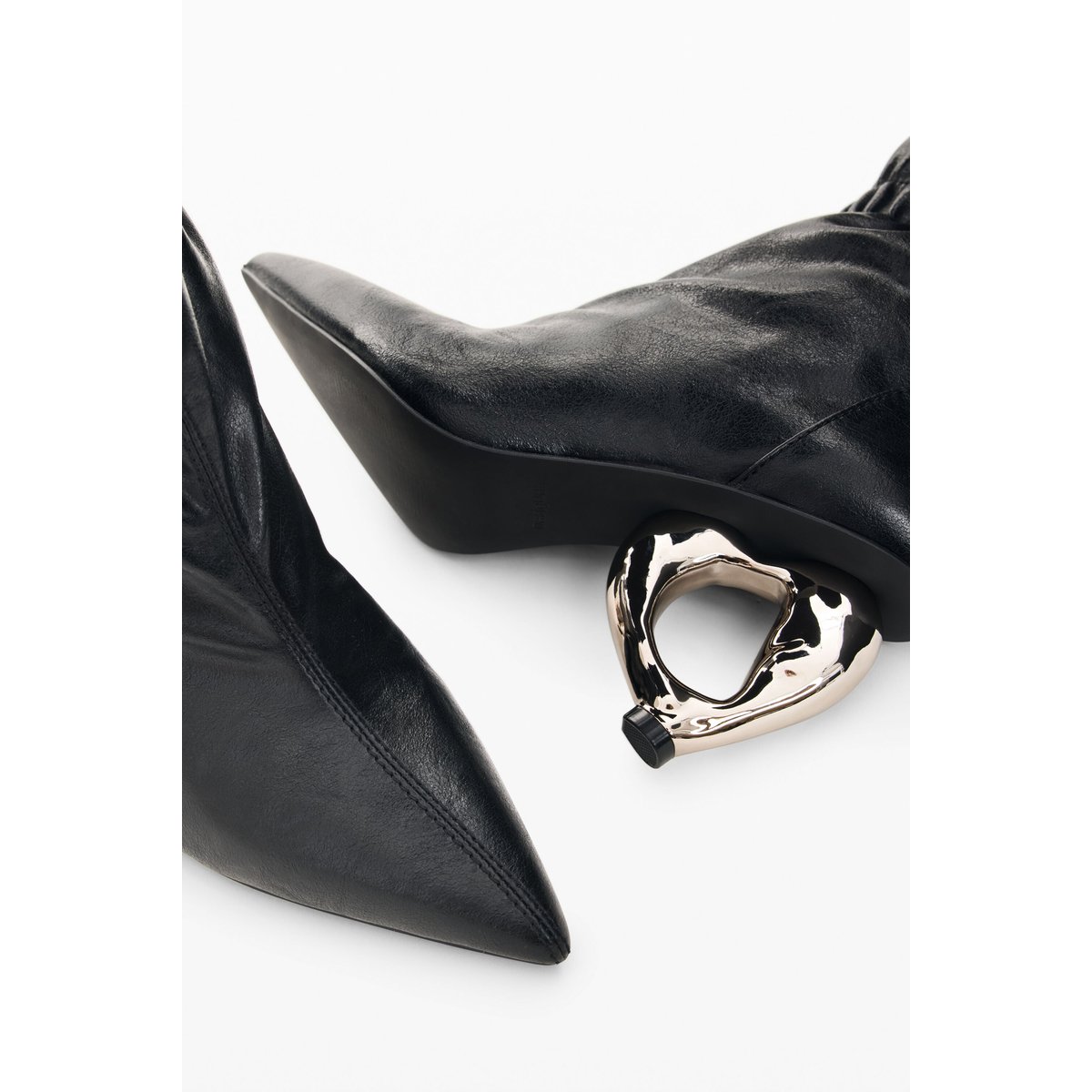 bottes à talons cœur noir, DESIGUAL