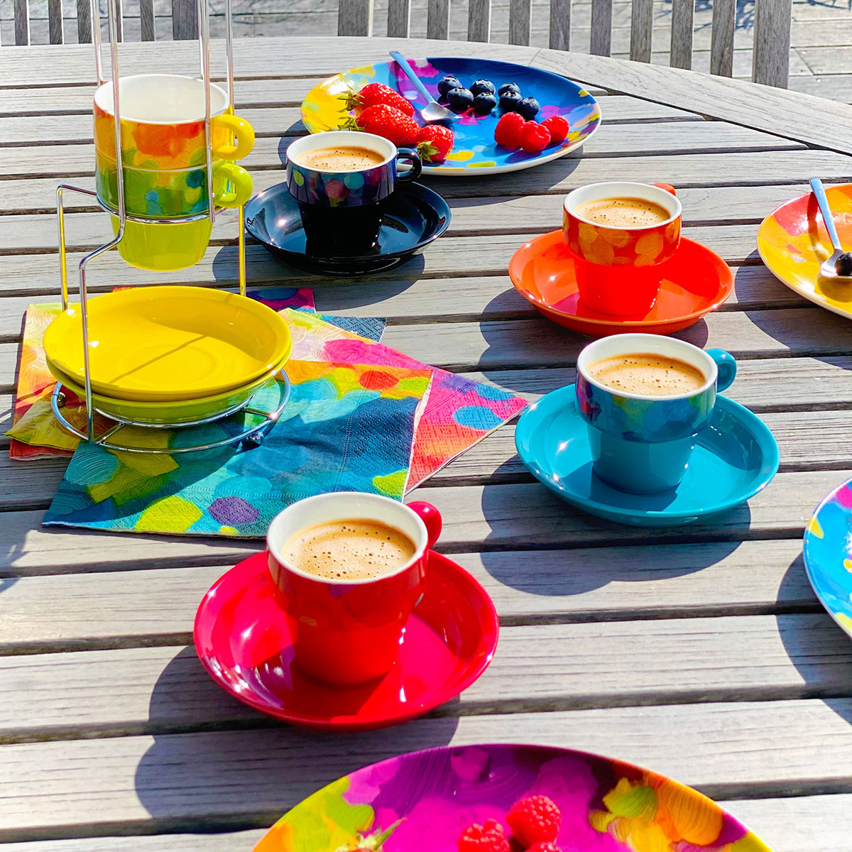 Tour de tasses espresso  Café des artistes couleur unique, PYLONES