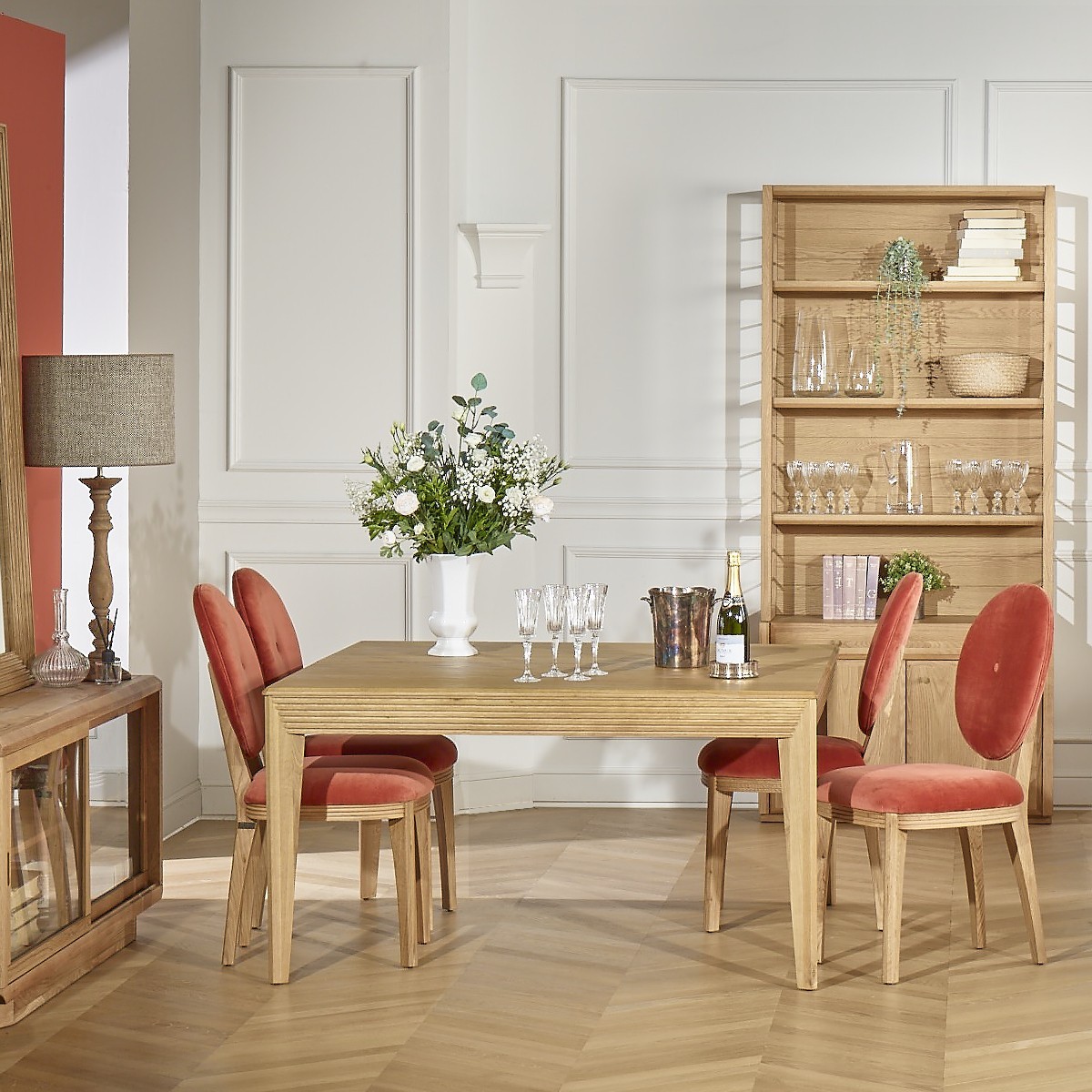 Table carrée en chêne 8 couverts TAYLOR beige, ROBIN DES BOIS