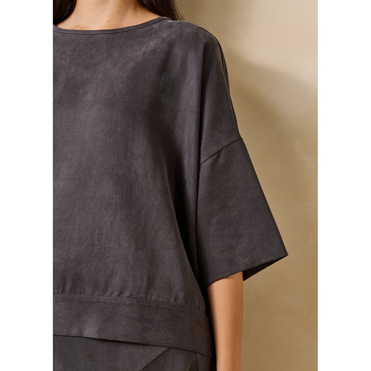 Top ample en satin de lyocell anthracite, LA FEE MARABOUTEE