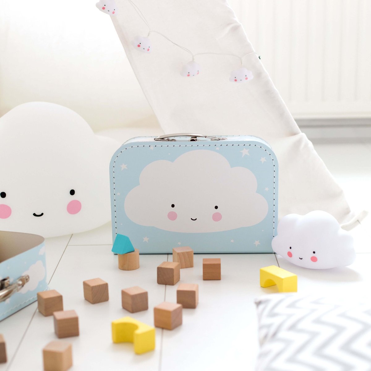 Petite veilleuse Nuage blanc, A LITTLE LOVELY COMPANY