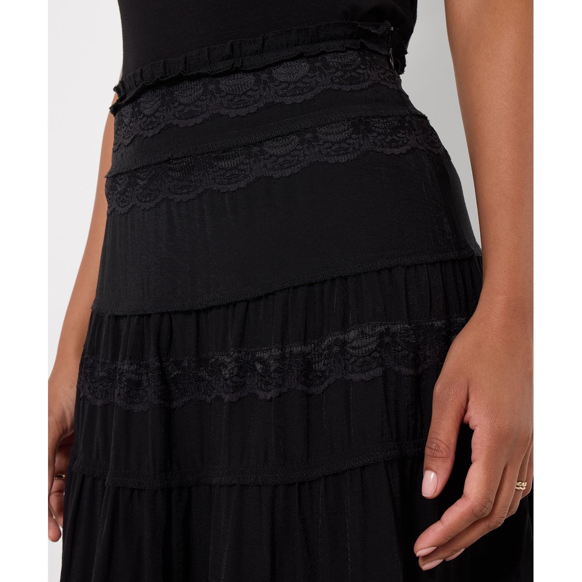 Jupe Longue en Dentelle Étagée à Sous-Couche en Tulle noir, JOE BROWNS