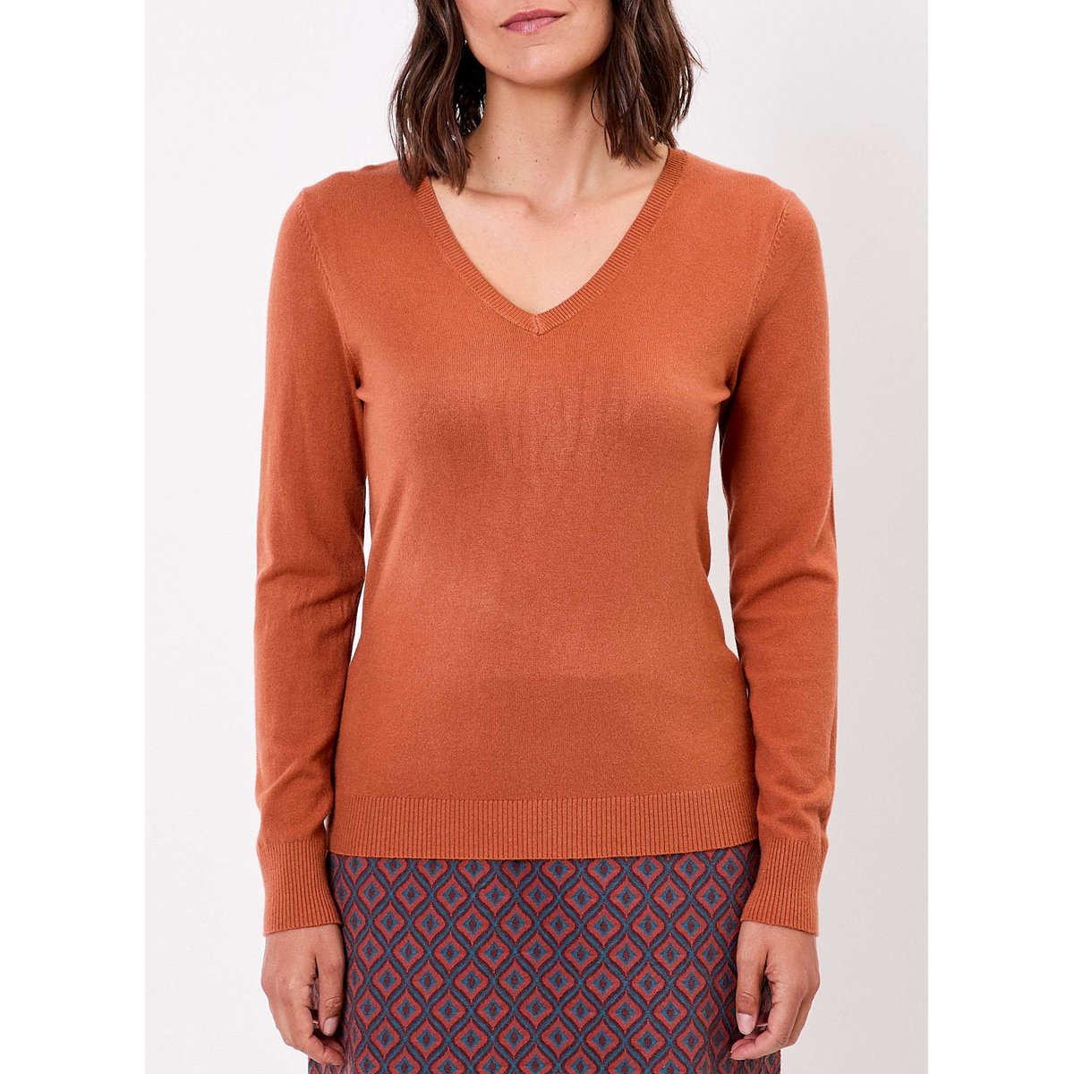 Pull maille col V HAYA jaune ocre, LA FIANCÉE
