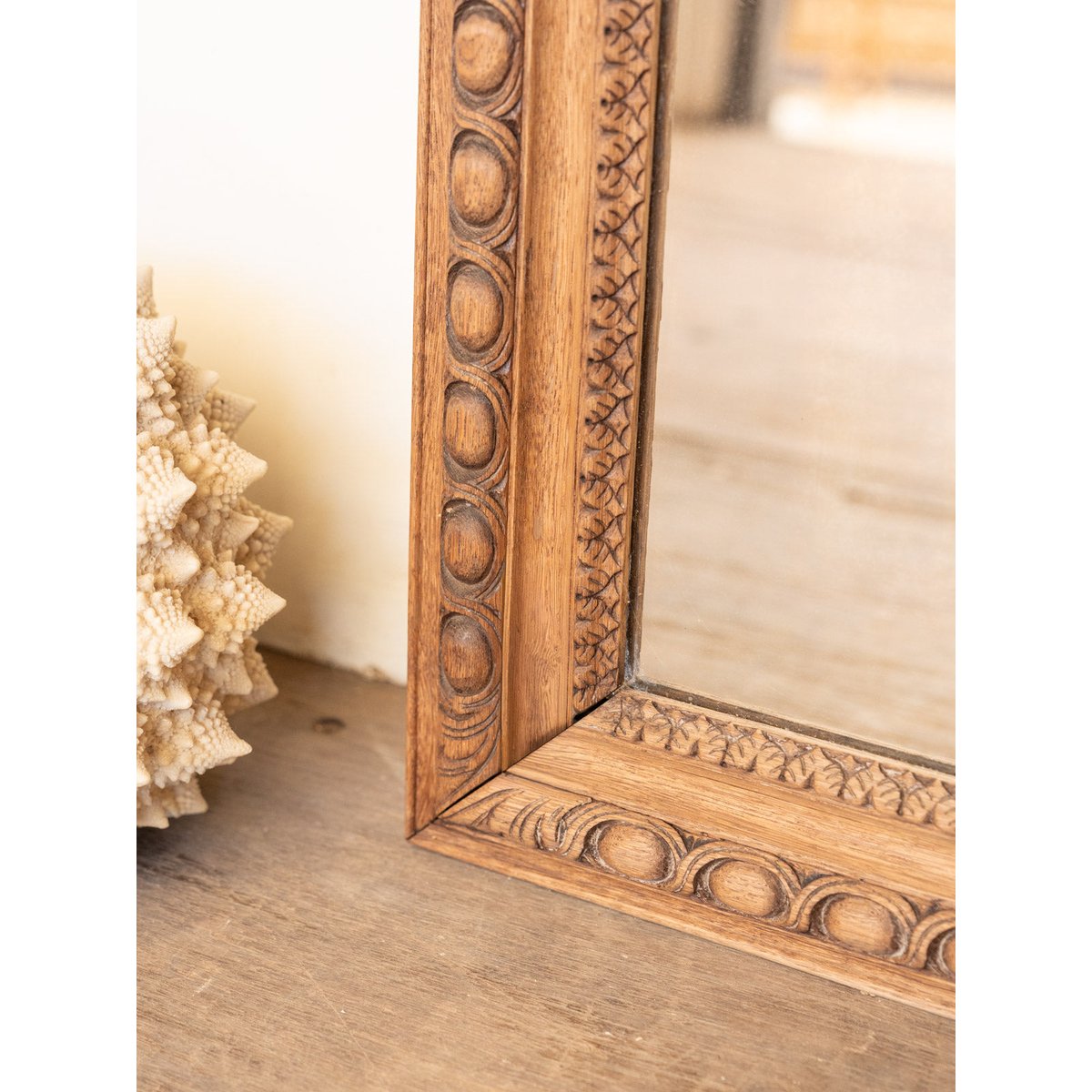 Grand miroir en chêne sculpté Georges N°1381 - Bon état bois foncé, DEBONGOUT