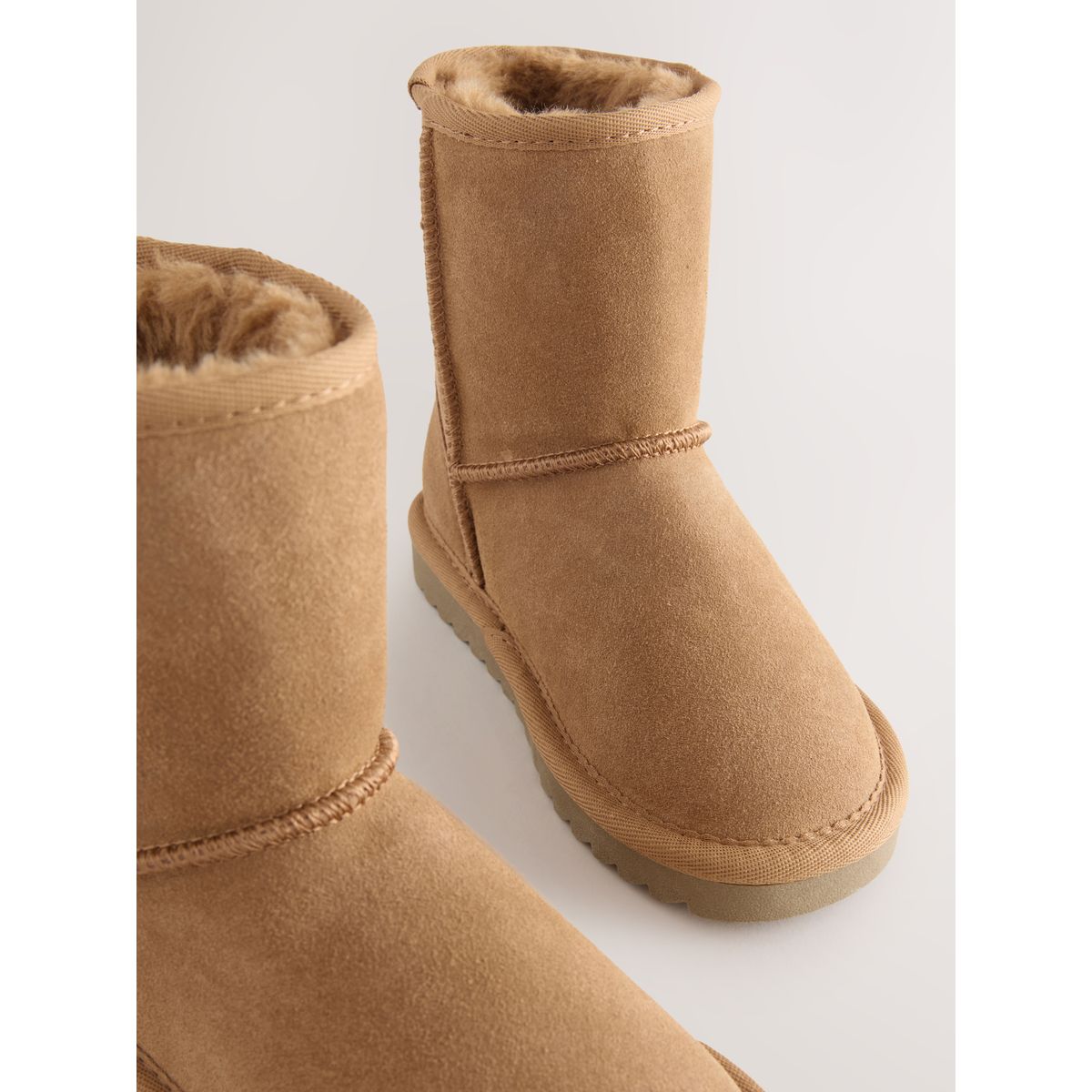 Bottes à enfiler en daim déperlant marron fauve, NEXT