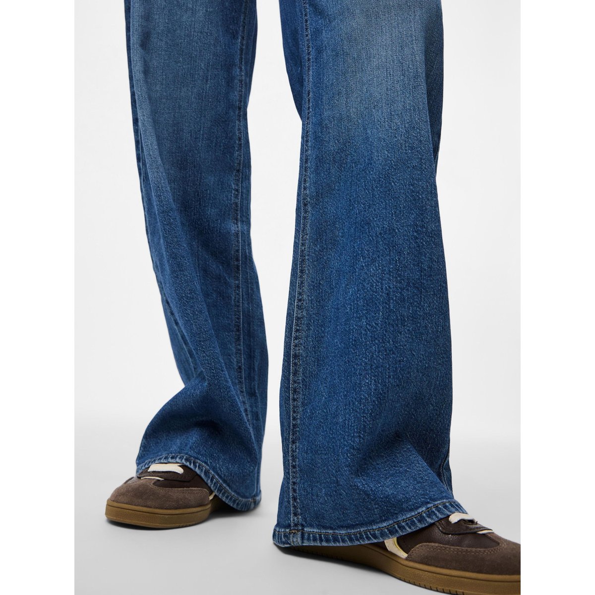 Jean À Coupe Ample medium blue denim, PIECES