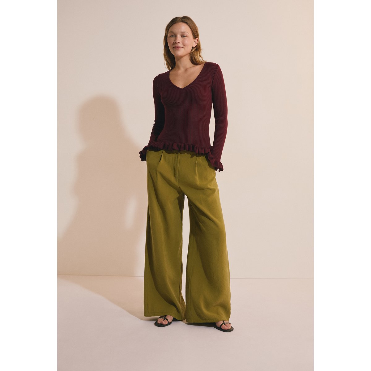 Pull col V avec détails manches A POLANA bordeaux grenat, ETAM
